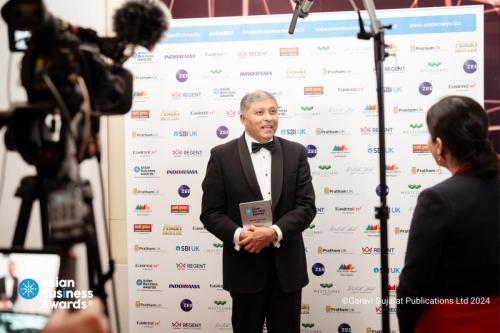 New-Project-2024-12-30T230058.738